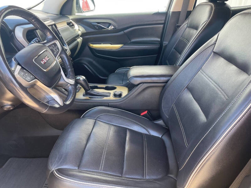 2019 GMC Acadia Denali