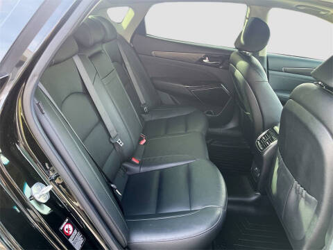 2020 Kia Cadenza Technology