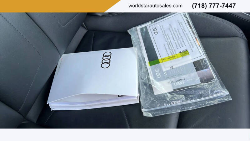 2022 Audi Q3 quattro Premium Plus 40 TFSI