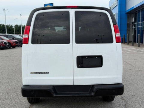 2023 Chevrolet Express LS 3500