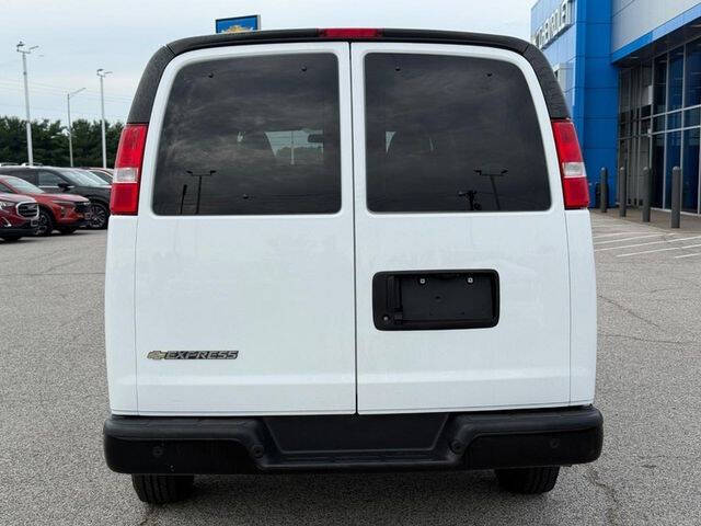 2023 Chevrolet Express LS 3500