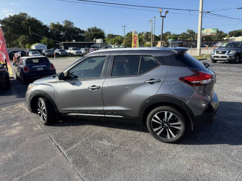 2019 Nissan Kicks SR