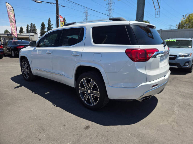 2018 GMC Acadia Denali