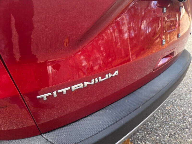 2022 Ford Escape Titanium