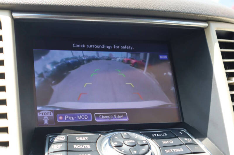 2015 Infiniti QX70