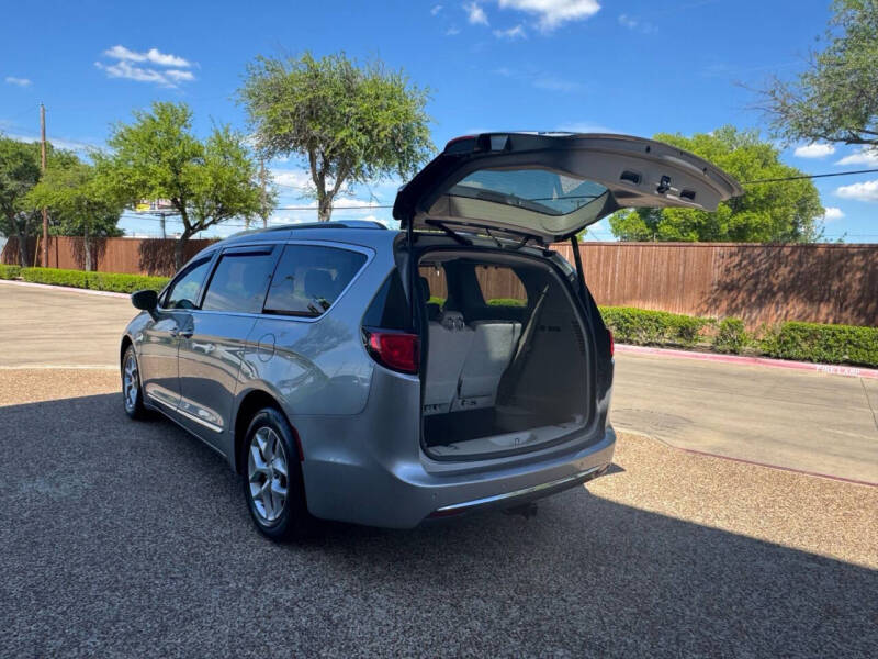 2020 Chrysler Pacifica Limited