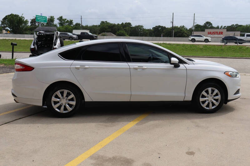 2013 Ford Fusion S