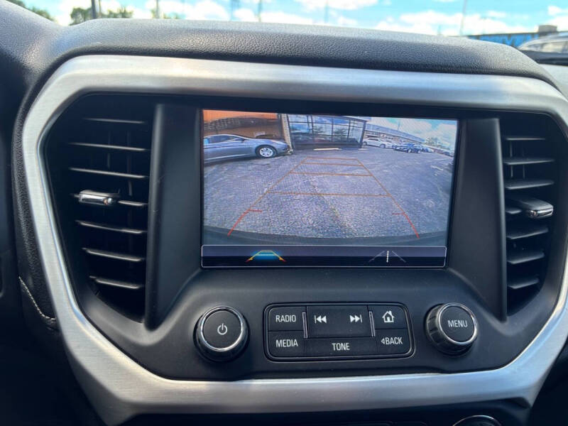 2019 GMC Acadia SLT-1