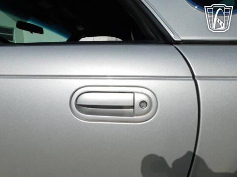 2004 Ford Thunderbird Deluxe