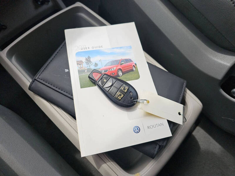 2011 Volkswagen Routan