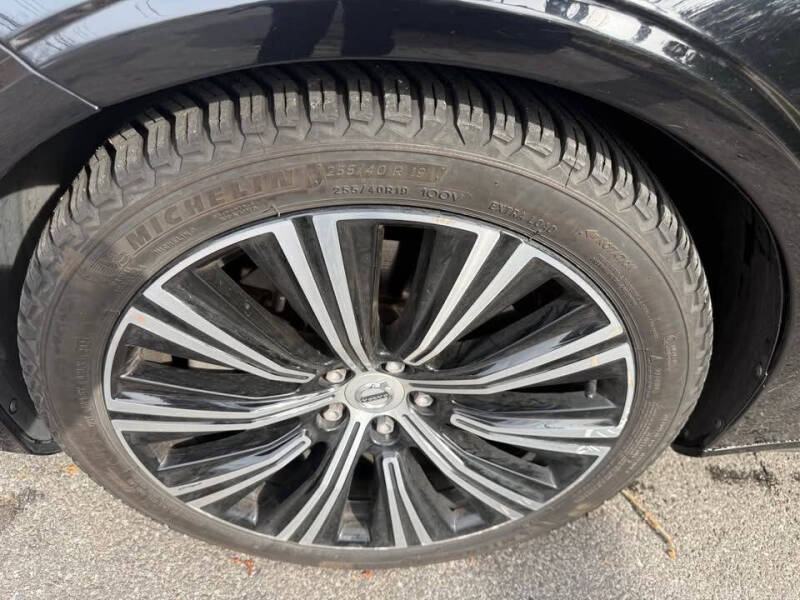 2023 Volvo S90 B6 Plus