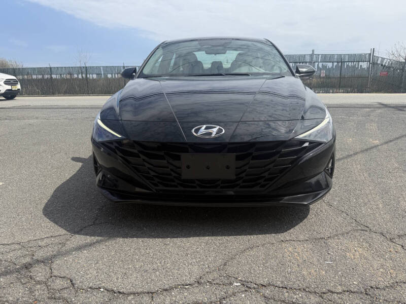 2021 Hyundai Elantra SE