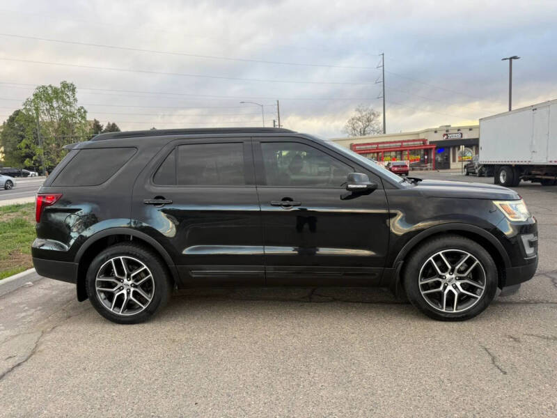 2017 Ford Explorer Sport