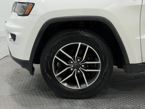 2020 Jeep Grand Cherokee Laredo