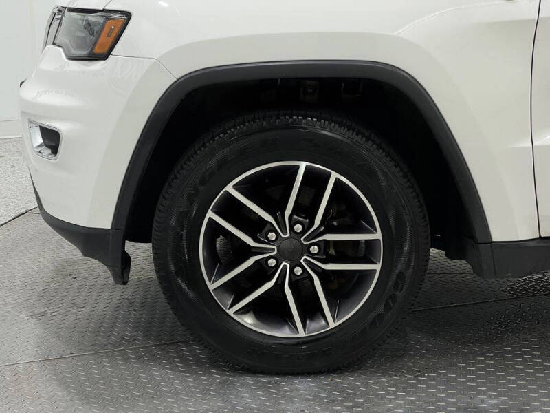 2020 Jeep Grand Cherokee Laredo