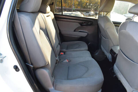 2021 Toyota Highlander LE