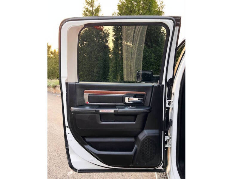 2016 RAM 1500 Laramie