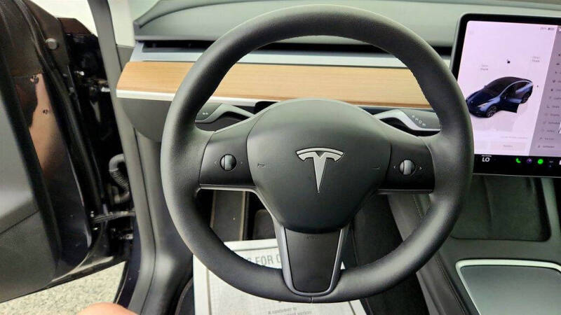 2025 Tesla Model Y Long Range