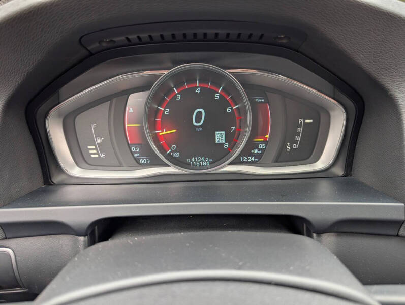 2015 Volvo S60 T6 Drive-E Platinum