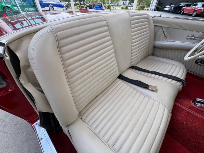 1957 Ford Thunderbird