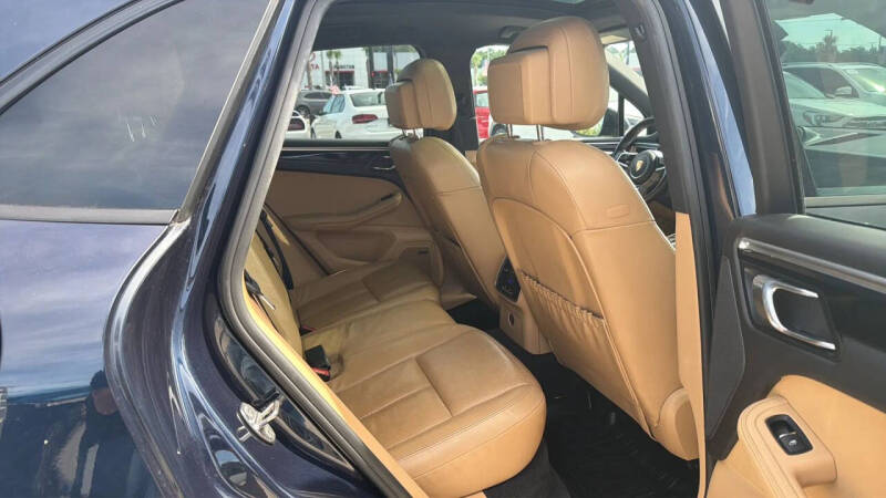 2017 Porsche Macan S
