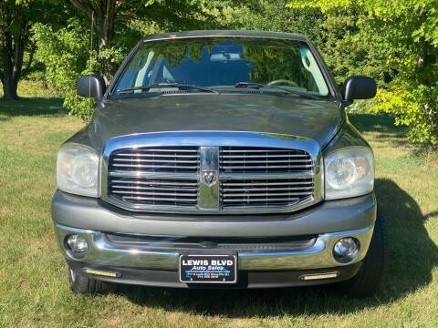 2007 Dodge Ram Pickup 1500 for sale at Lewis Blvd Auto Sales in Sioux City IA