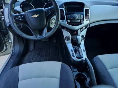 2013 Chevrolet Cruze LS Auto