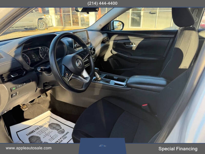 2023 Nissan Sentra SV