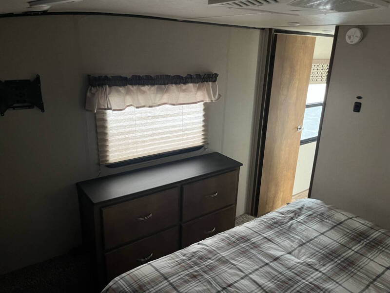 2018 CHAPARREL COACHMEN