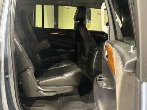 2016 Cadillac Escalade ESV Standard