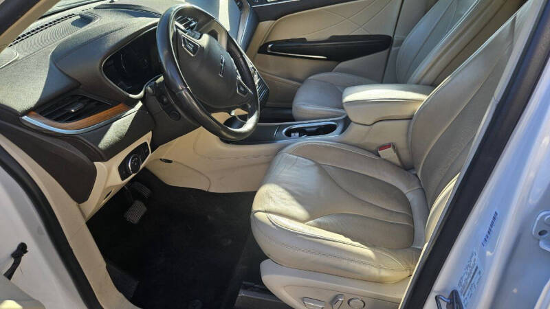 2019 Lincoln MKC Select