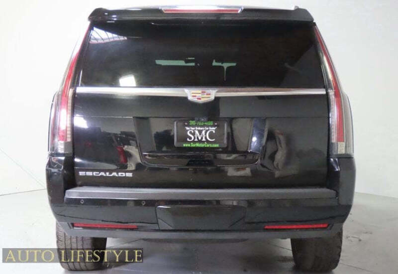 2017 Cadillac Escalade Luxury