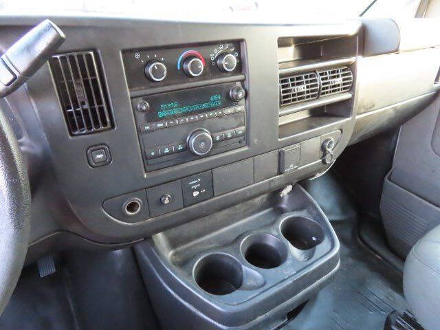 2016 GMC Savana 2500