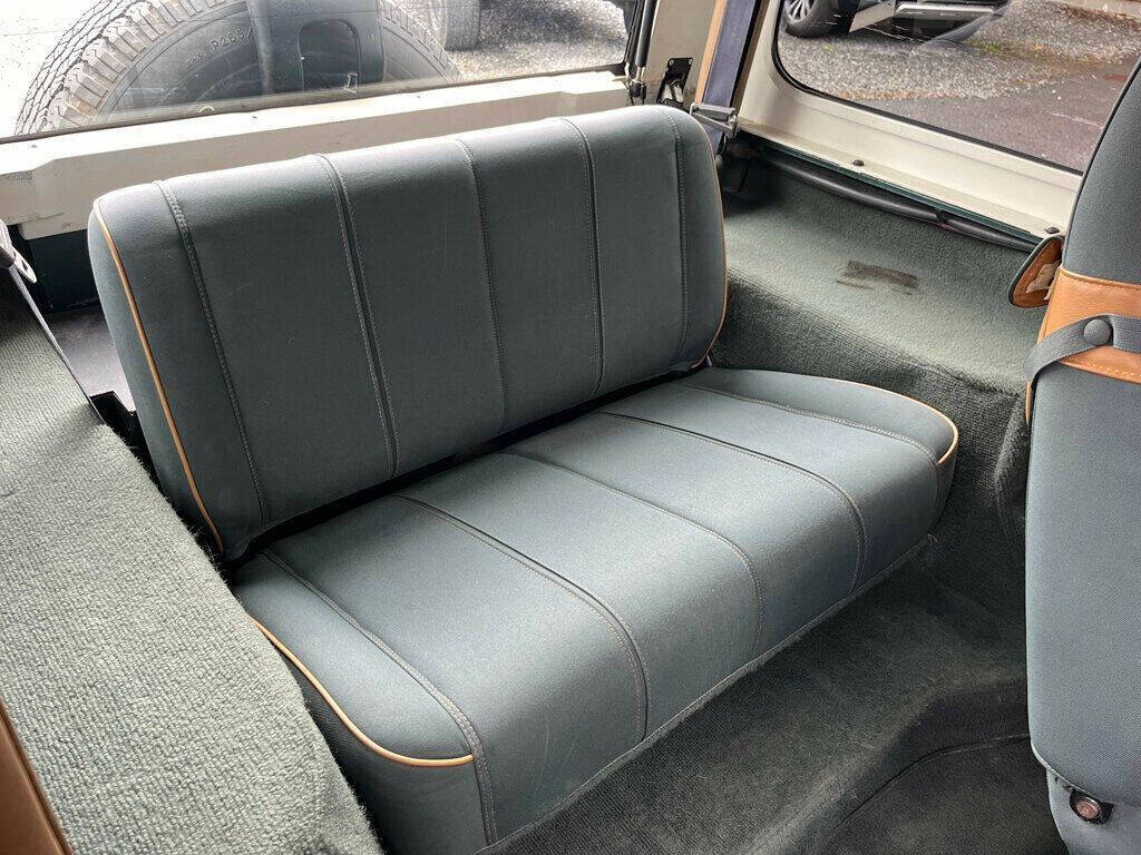 1994 Jeep Wrangler 33