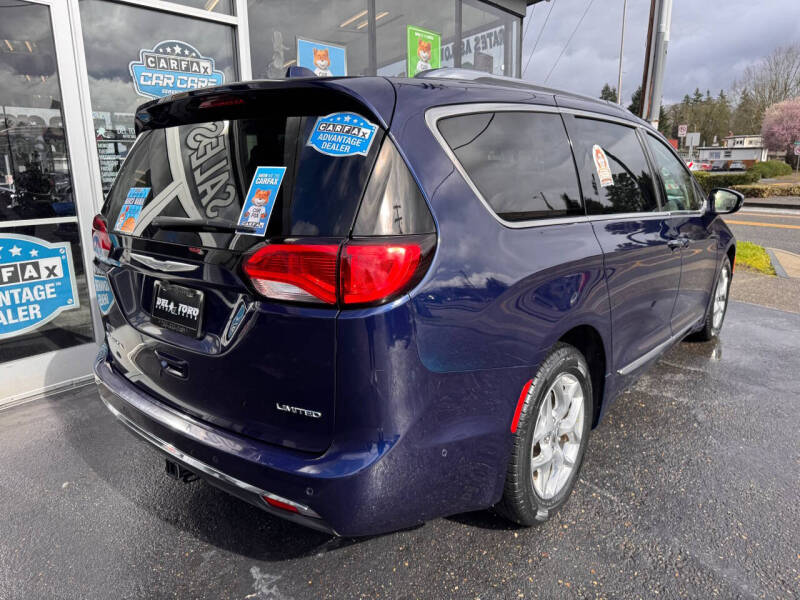 2017 Chrysler Pacifica Limited