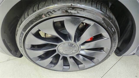 2024 Tesla Model Y Performance