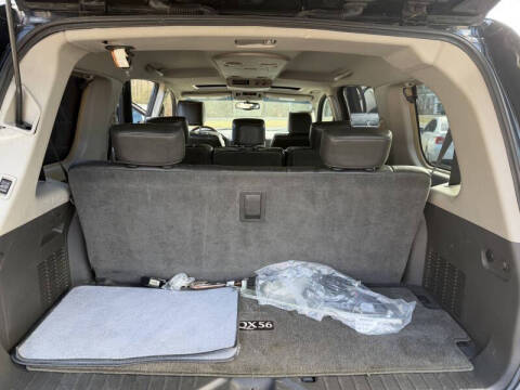 2005 Infiniti QX56