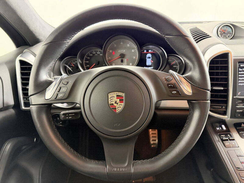 2013 Porsche Cayenne GTS