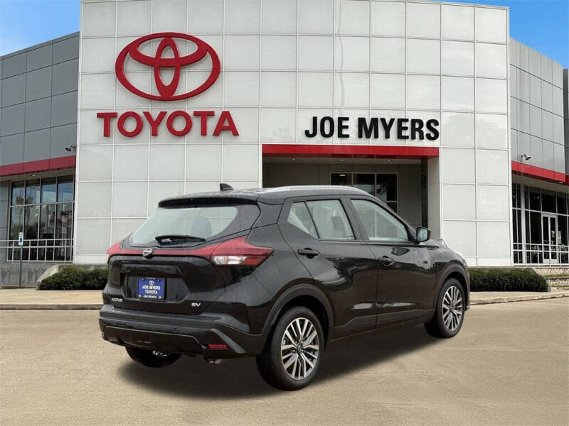 2024 Nissan Kicks SV