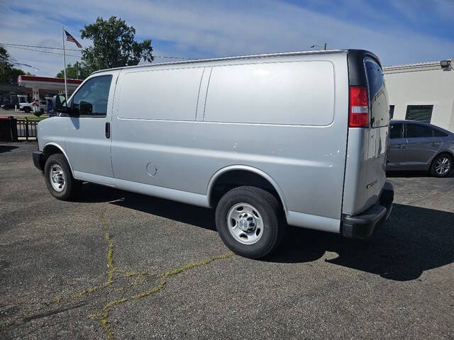 2024 Chevrolet Express 2500