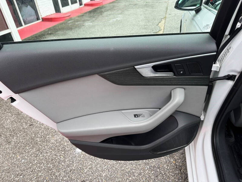 2018 Audi A4 2.0T quattro Premium Plus