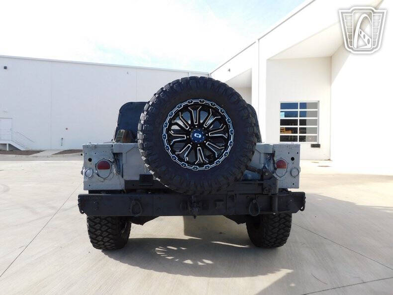 1999 AM General Hummer