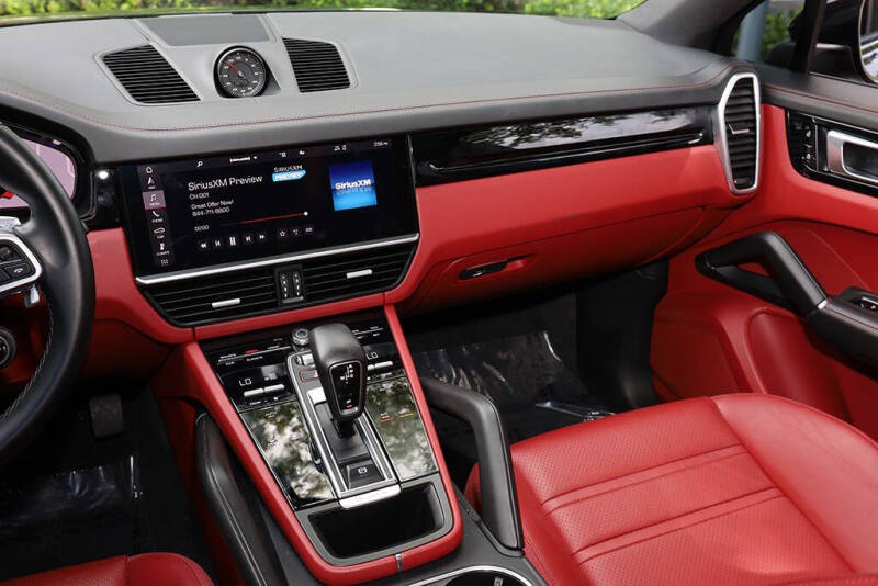 2021 Porsche Cayenne Coupe