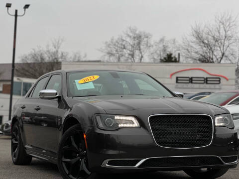 2021 Chrysler 300 for sale at BBB AUTO SALES in Nashville TN