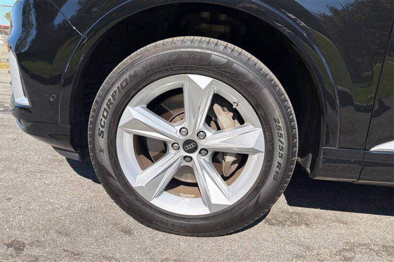 2024 Audi Q7 quattro Premium Plus 45 TFSI