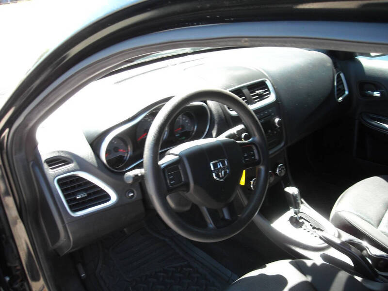 2013 Dodge Avenger SE