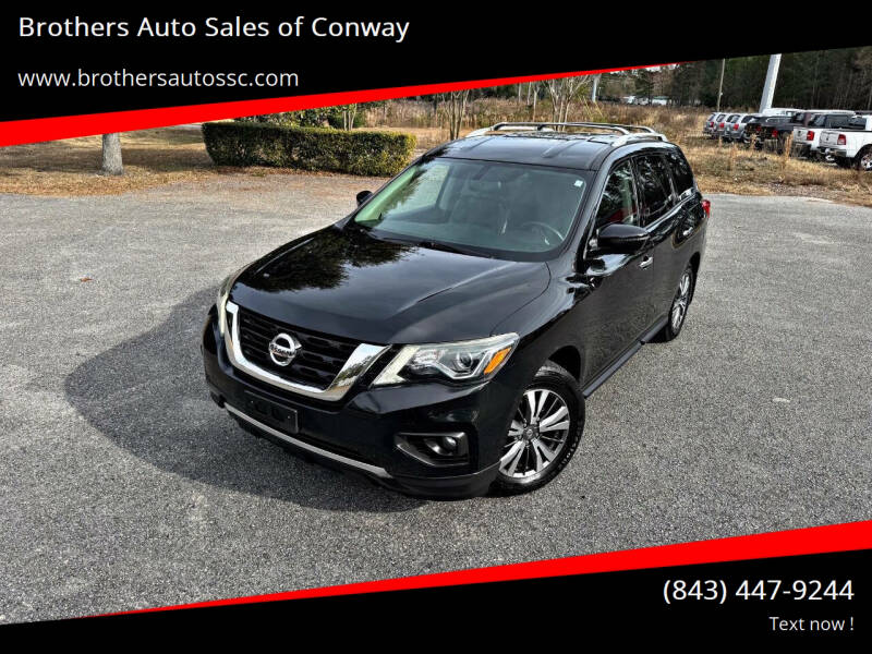 2018 Nissan Pathfinder SL's photo