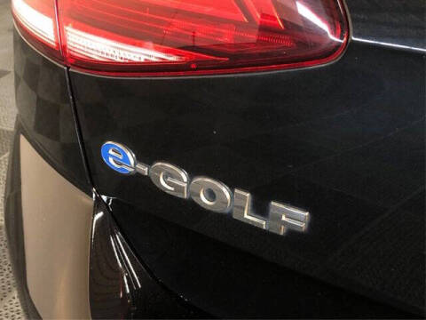 2017 Volkswagen e-Golf SE