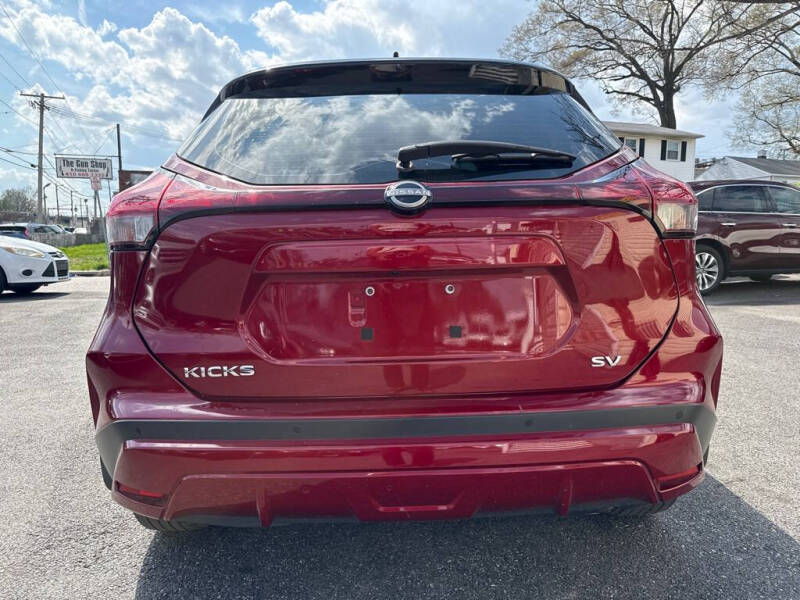 2022 Nissan Kicks SV