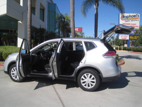 2016 Nissan Rogue SV